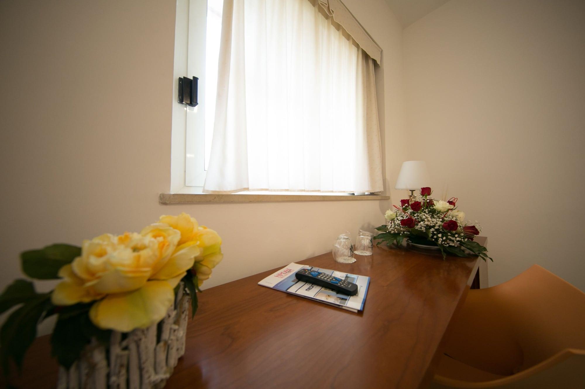 Mediterranea Hotel & Convention Center Salerno Kültér fotó
