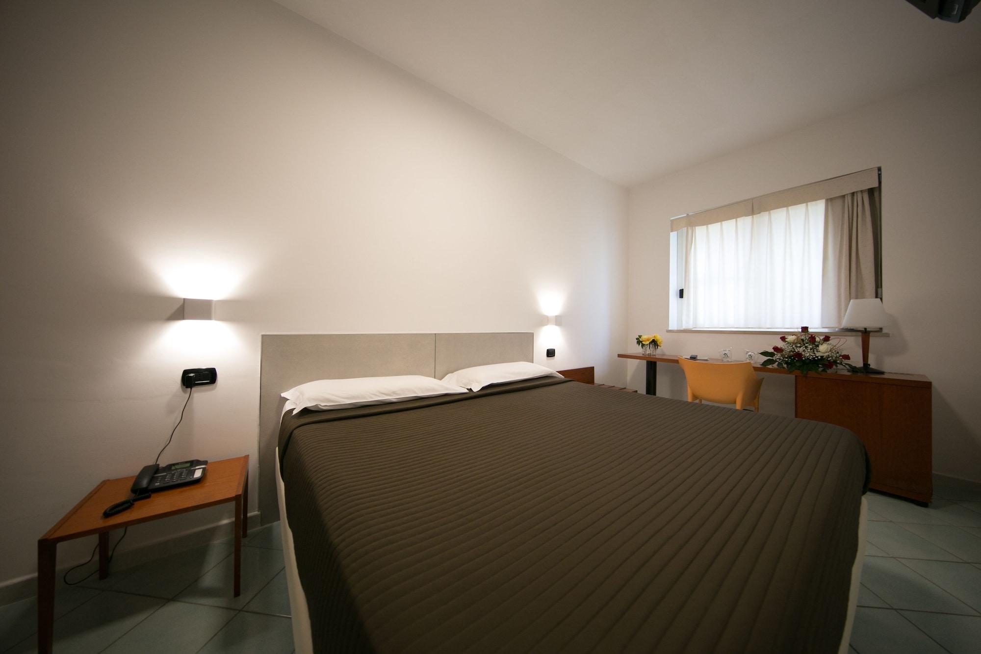 Mediterranea Hotel & Convention Center Salerno Kültér fotó