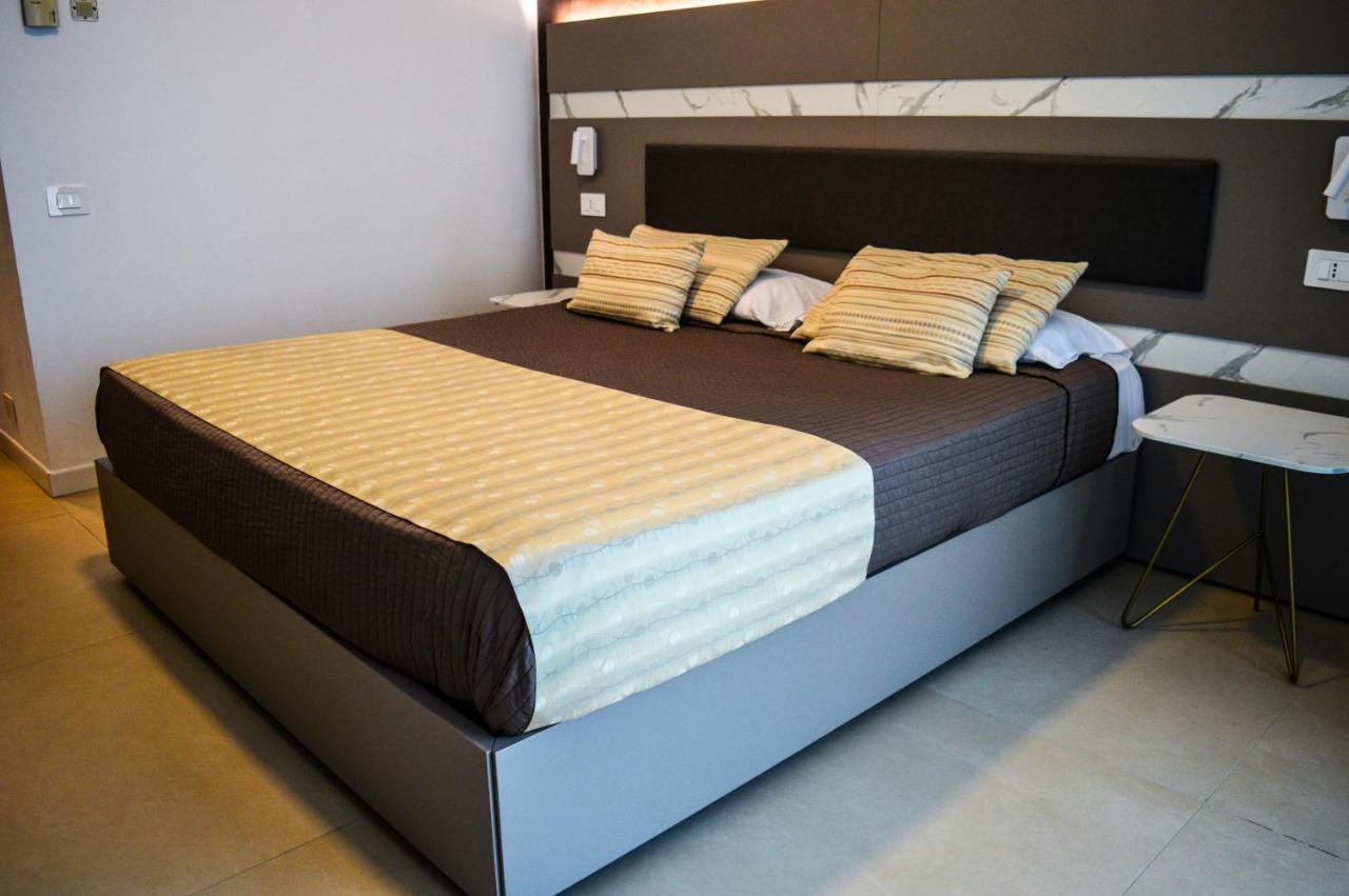 Mediterranea Hotel & Convention Center Salerno Kültér fotó