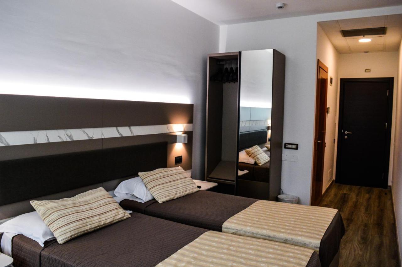 Mediterranea Hotel & Convention Center Salerno Kültér fotó