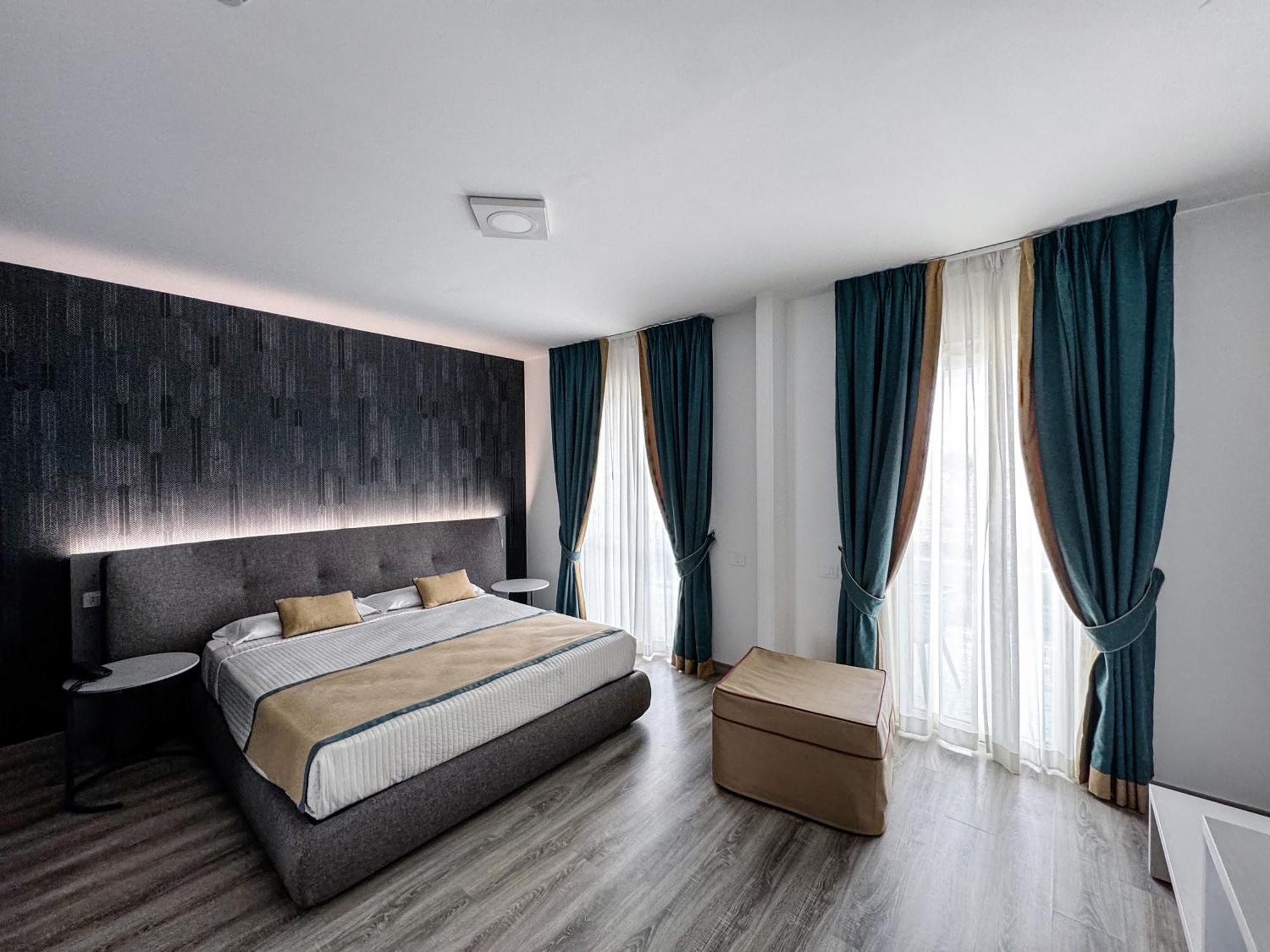 Mediterranea Hotel & Convention Center Salerno Kültér fotó