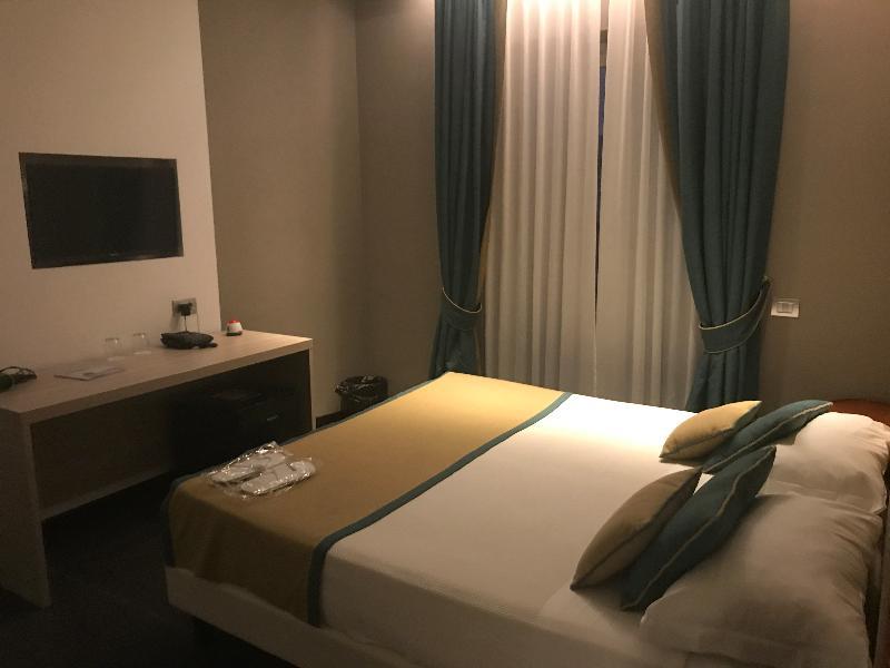 Mediterranea Hotel & Convention Center Salerno Kültér fotó